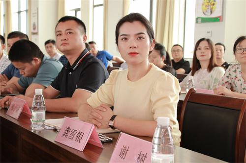 會(huì)場(chǎng)人員特寫(xiě)1_副本.jpg